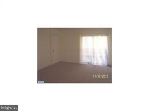Building Photo - 5200 Hilltop Dr