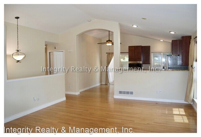Building Photo - 3 br, 2.5 bath House - 8840 Shoal Creek Ln
