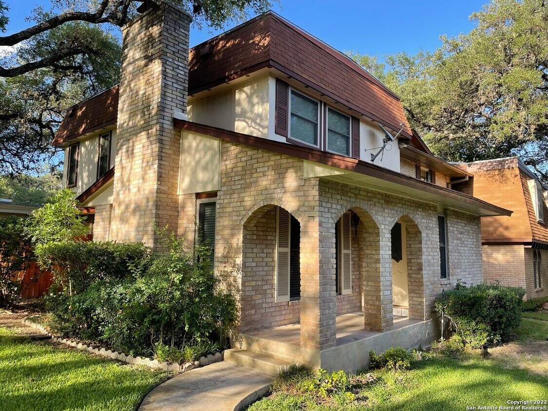 Foto principal - 3434 Northmoor St