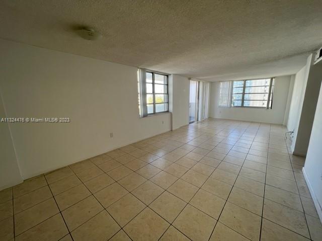 Foto del edificio - 150 SE 25th Rd