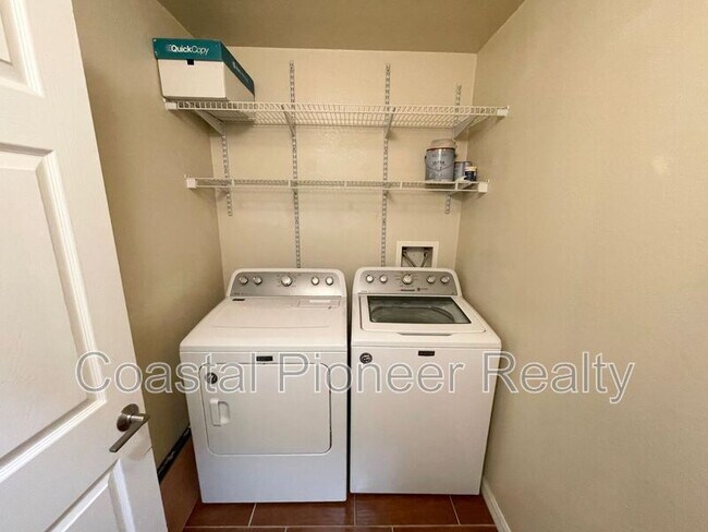 Foto del edificio - 200 4th Ave S