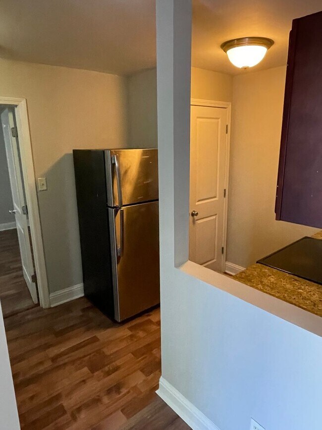Foto del edificio - Renovated 1BD/1BA 2 Blocks Off St Charles Ave
