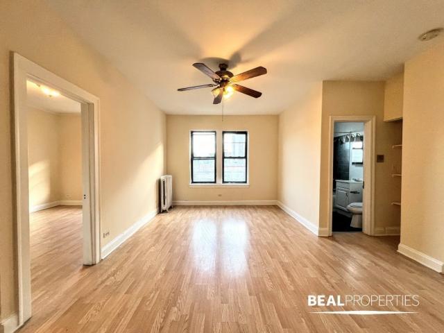 Foto principal - 1 bedroom in CHICAGO IL 60625