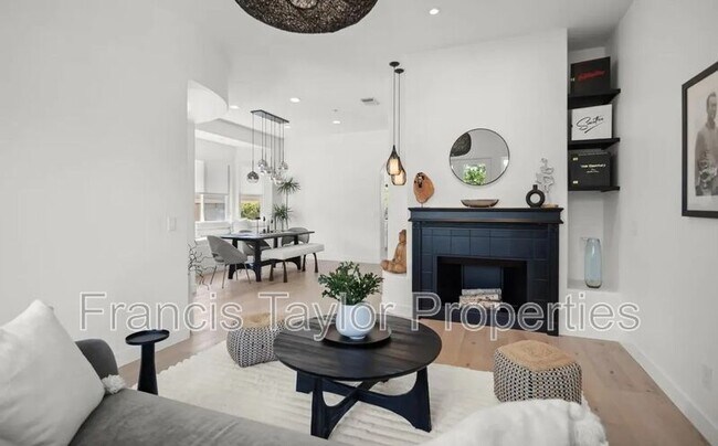 Foto del edificio - 1042 Alexandra Ln