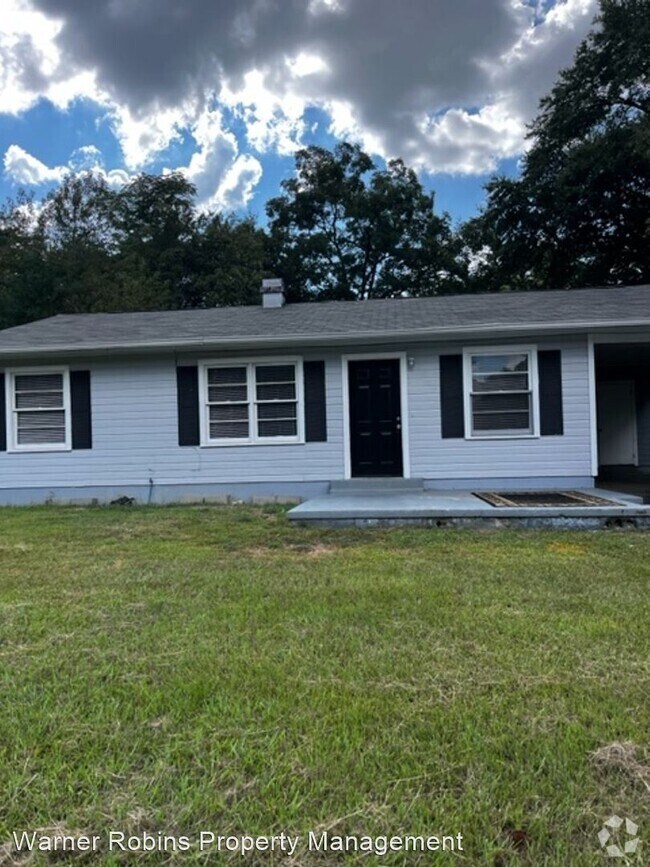 Tropical Terrace Apartments under 700 Warner Robins, GA 1 Rentals