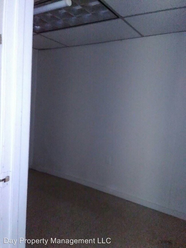 Foto del edificio - 716 E Kimberly Ave