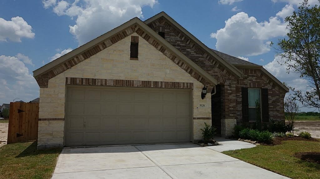 Foto principal - 9126 Monarch Field Ln