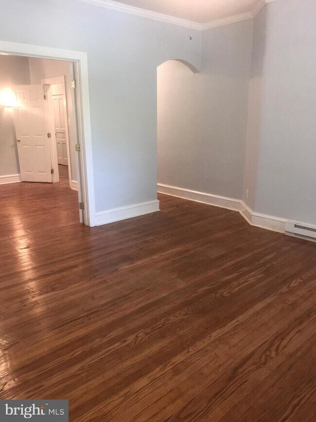 Foto del edificio - 307 W 18th St