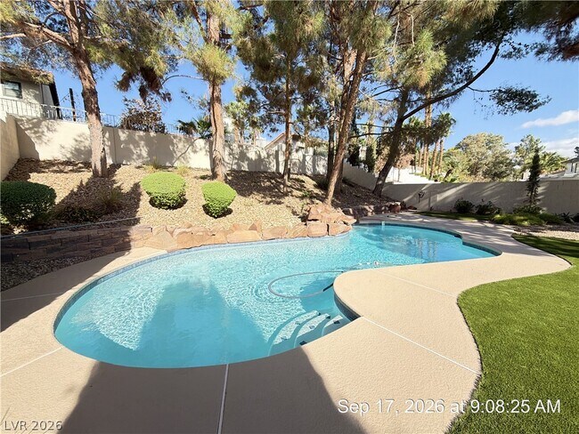 Building Photo - 2817 Crystal Cove Dr