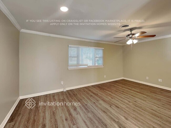 Foto del edificio - 2815 Norwood Ln
