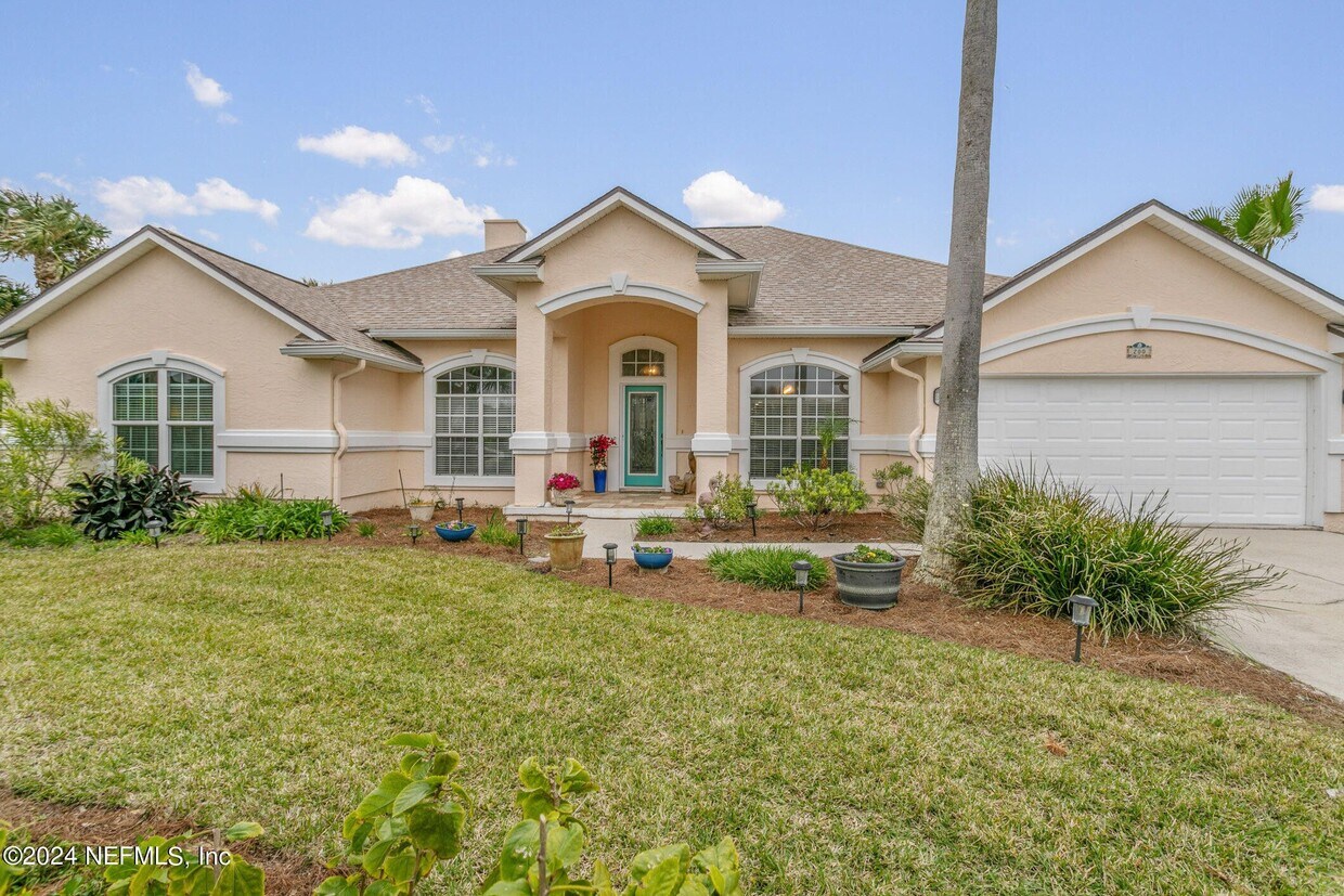 Primary Photo - 200 Islamarada Ct