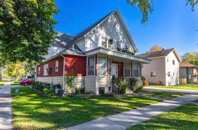 Foto principal - 1221 10th Ave N