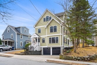 Building Photo - 26 Goddard St