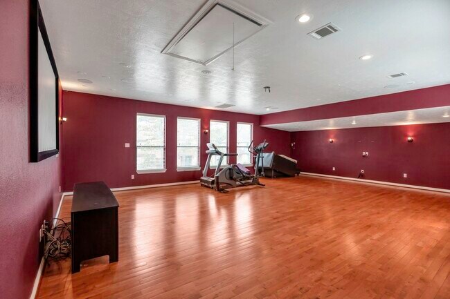 Foto del edificio - 1126 Crossroads Dr