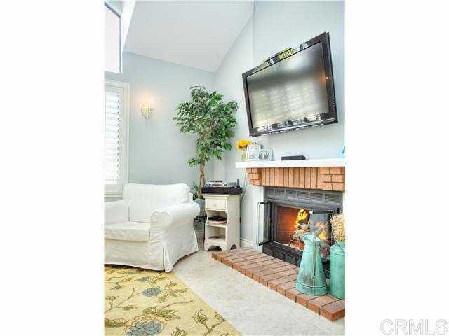 Foto del edificio - 827 Skysail Ave