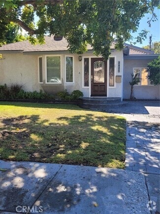 Building Photo - 2435 Andreo Ave