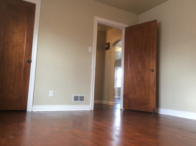 Foto del edificio - PET FRIENDLY 3 BEDROOM 2 BATHROOM HOUSE
