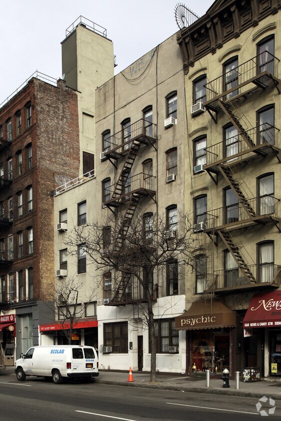 Foto principal - 112 W Houston St