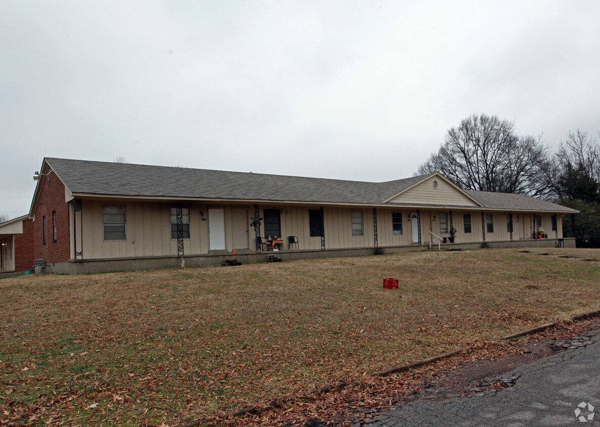 11241140 Town And Country Dr, Southaven, MS 38671 Apartments in