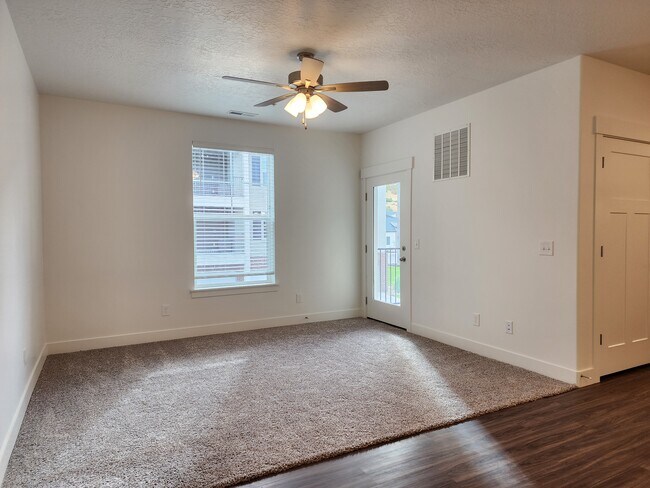 Foto del edificio - 4735 S Alder Dr