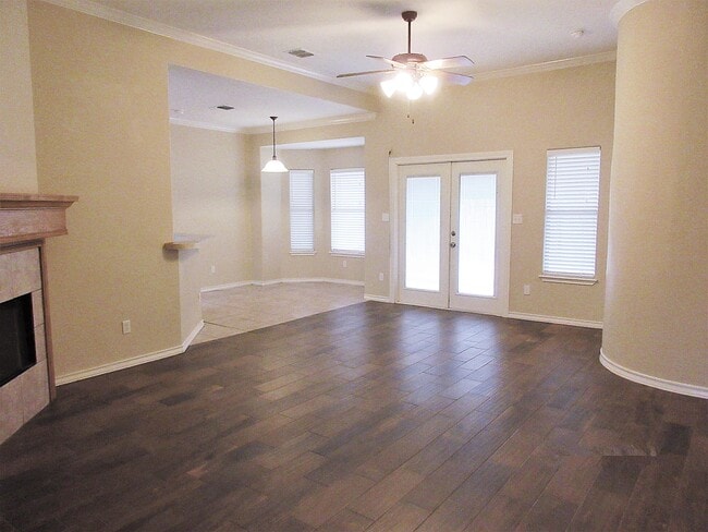 Building Photo - 5930 Cornell Dr