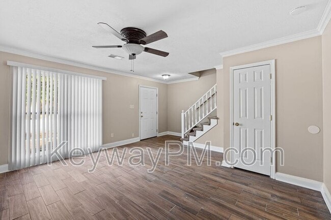 Building Photo - 2320 Greengate Dr