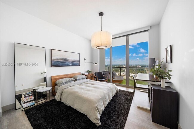 Foto del edificio - 3470 E Coast Ave