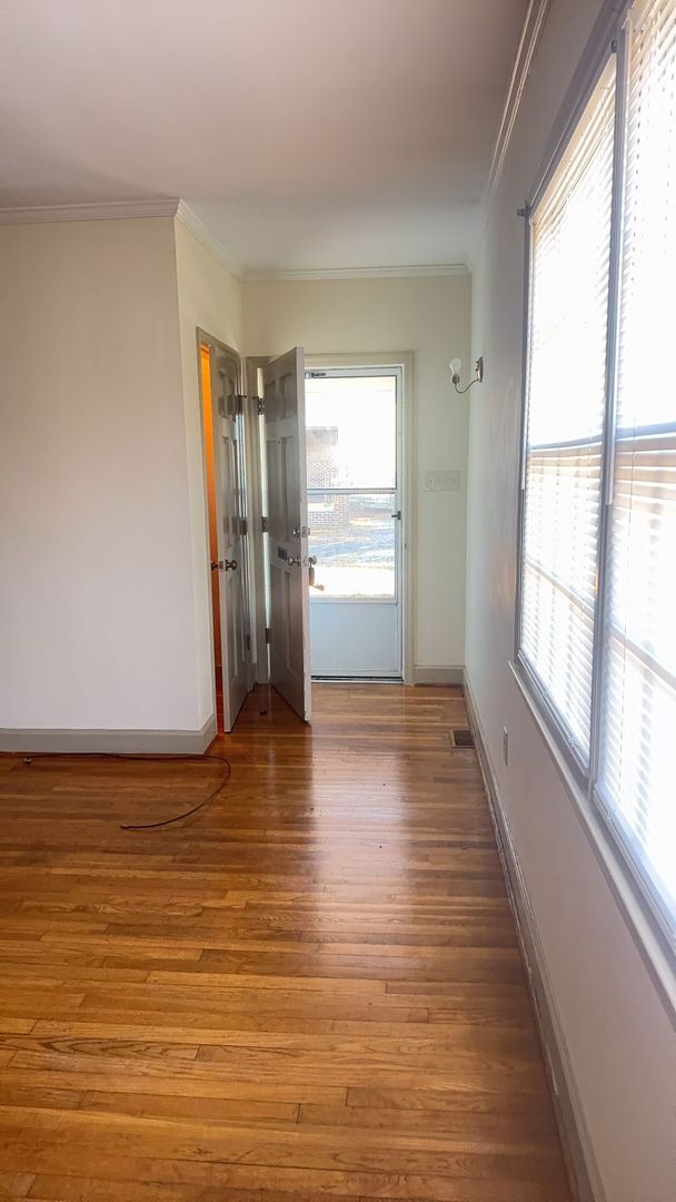 Building Photo - Location, Location!