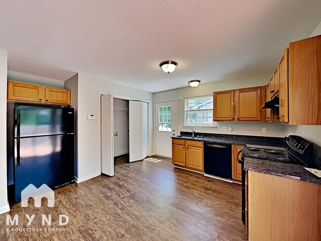 Foto del edificio - 1518 Lantern Pl