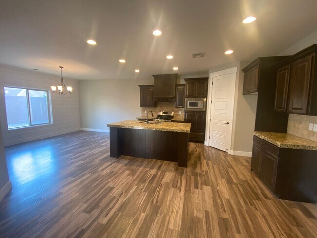 Foto del edificio - Dixie Springs Home
