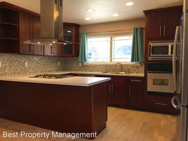 Foto del edificio - 3 br, 2 bath House - 4522 Santa Cruz Court