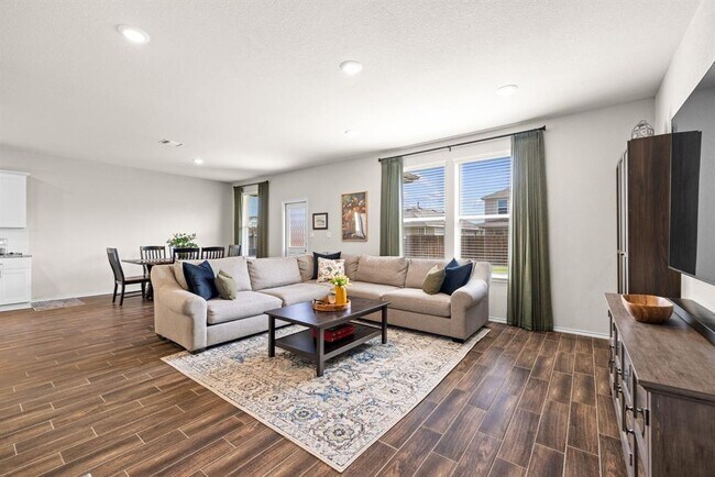 Building Photo - 416 Bella Luna Way