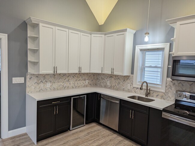 Kitchen - 209 3rd St