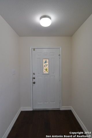 Building Photo - 11807 OAK WATER