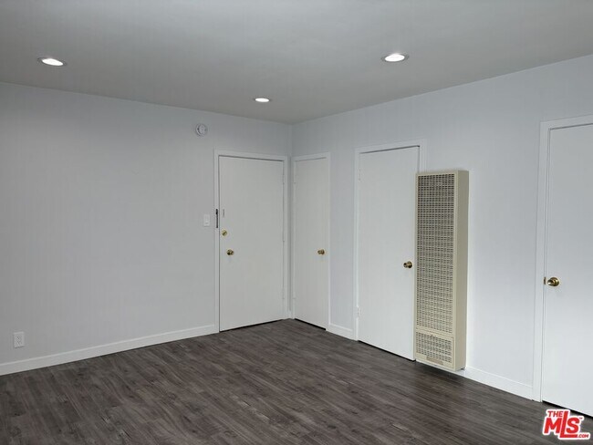 Building Photo - 6330 Orange St