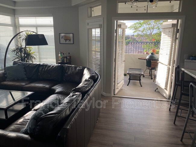 Foto del edificio - 2305 Rancho Del Oro Rd