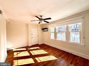 Building Photo - 1412 A St SE