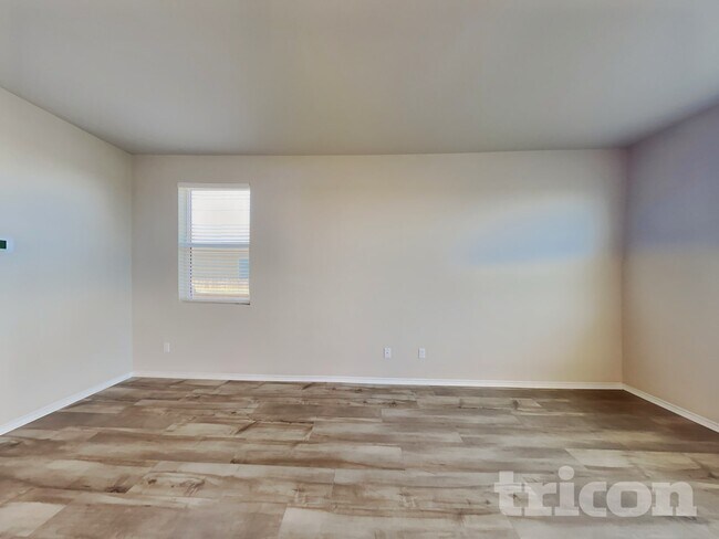 Foto del edificio - 5117 Sidesaddle Dr