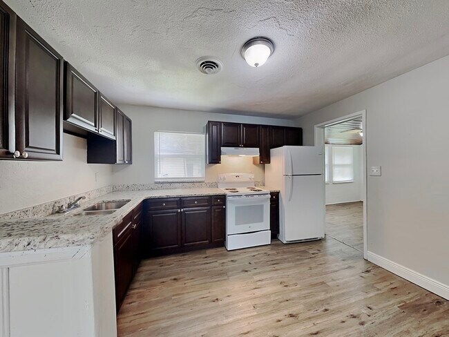 Foto del edificio - 307 S Montgomery Ave