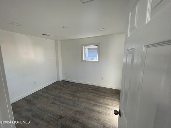 Foto del edificio - 28 Norwood Ave