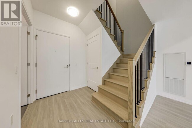 Photo du bâtiment - 50 Dunfield Ave