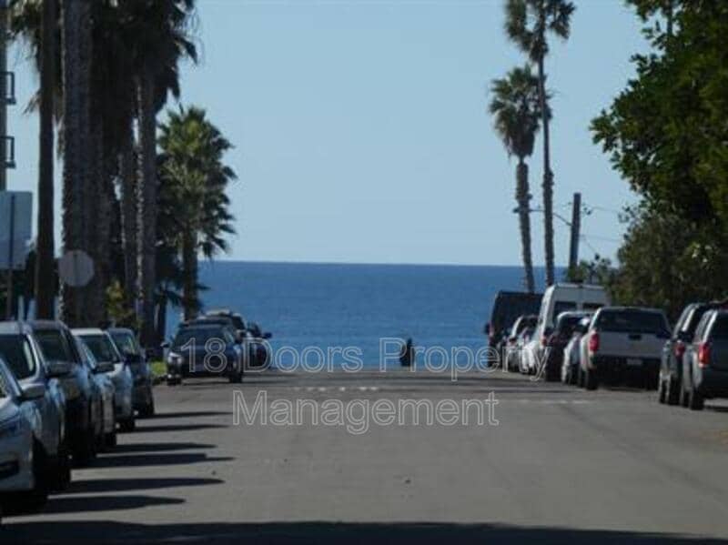 Foto principal - 859 Chalcedony St