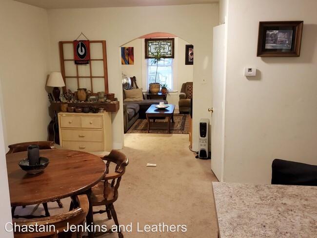 Building Photo - 2 br, 2 bath House - 220 Johnson Dr.