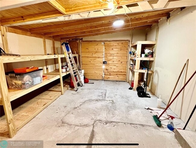 Foto del edificio - 1524 SW 32nd St