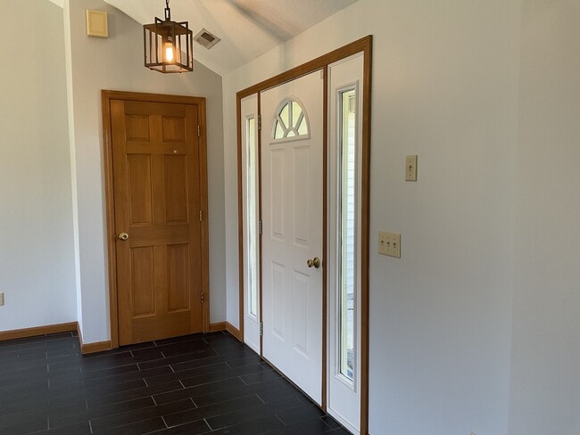 Building Photo - 2607 Sassafras Cove