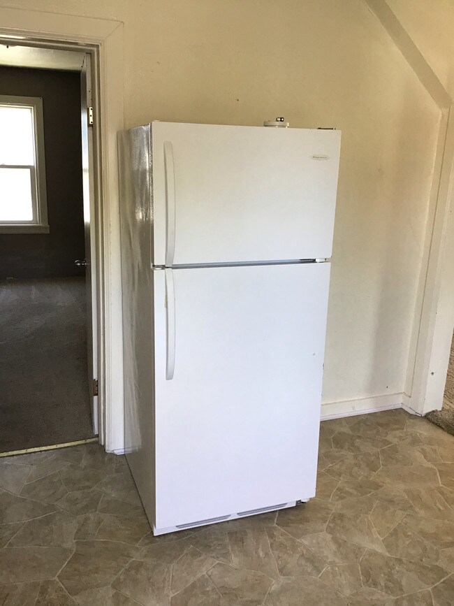 Foto del edificio - 362 W 5th St