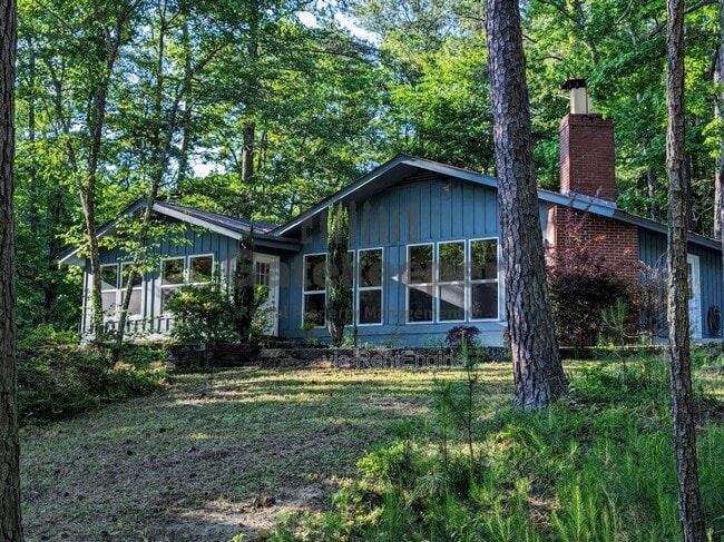 Building Photo - 1096 Boone Rd