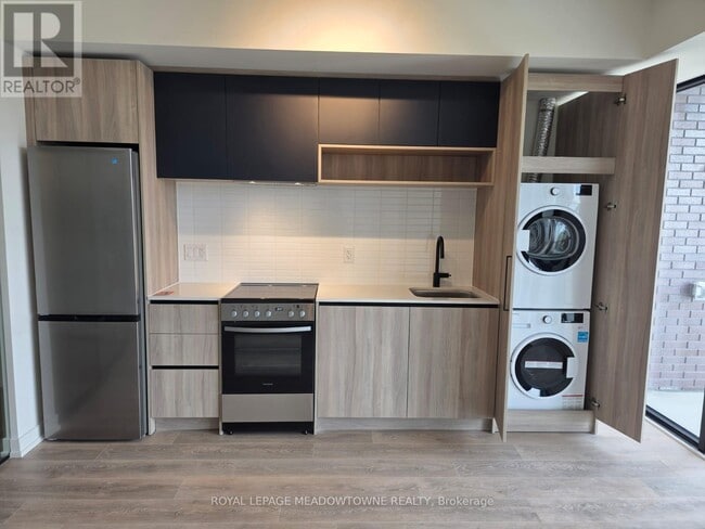 Building Photo - 181 Sterling Rd