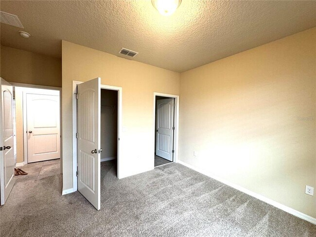 Building Photo - 10242 Sand Cay Dr