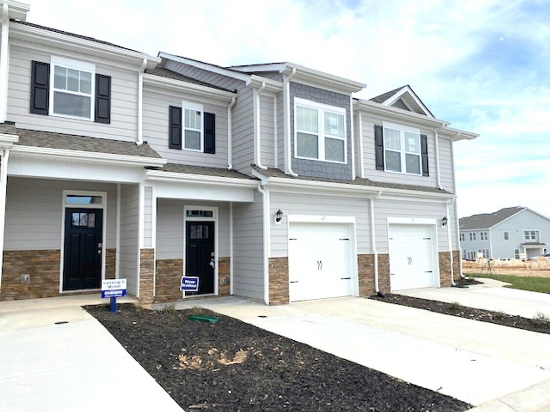 Brand New Townhome House Rental in Hendersonville, NC